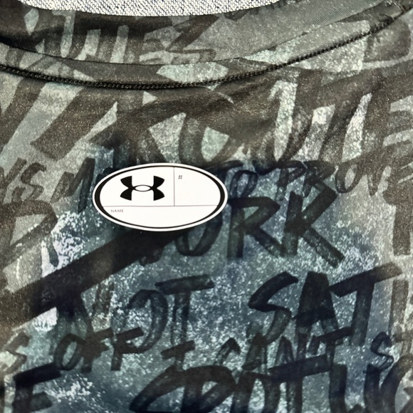 Under Armour Sleeveless Compression - Picture 5 of 6